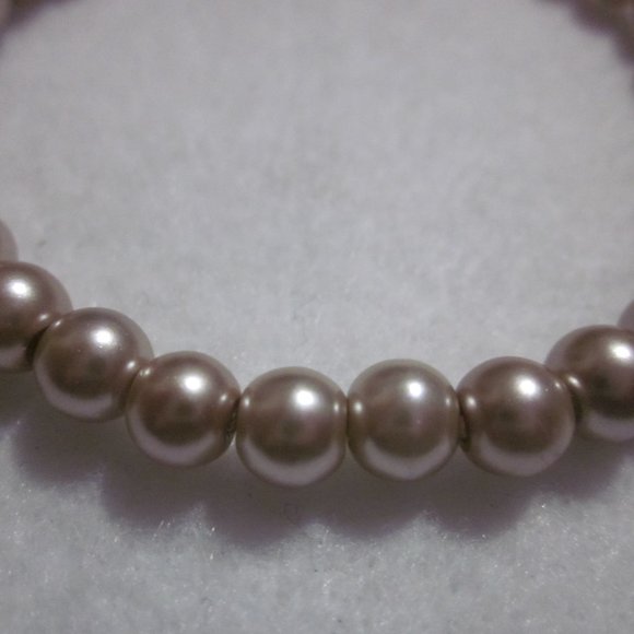 Beige Stretch Bracelet. - Picture 2 of 3